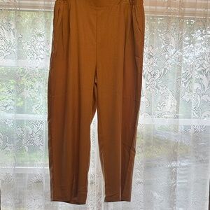 Dress pants with pockets